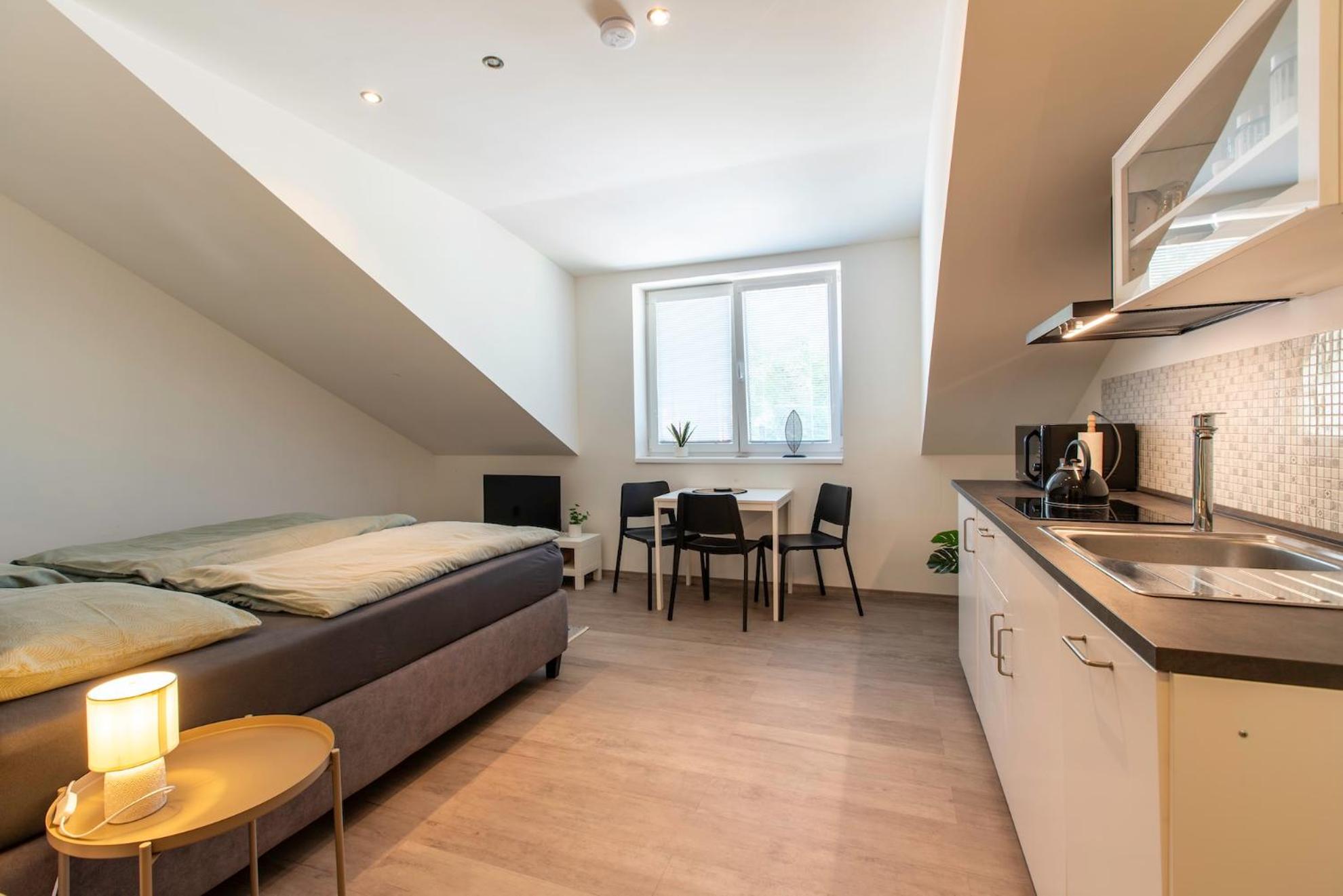 Restaurace Hotel Praha Nizbor ภายนอก รูปภาพ