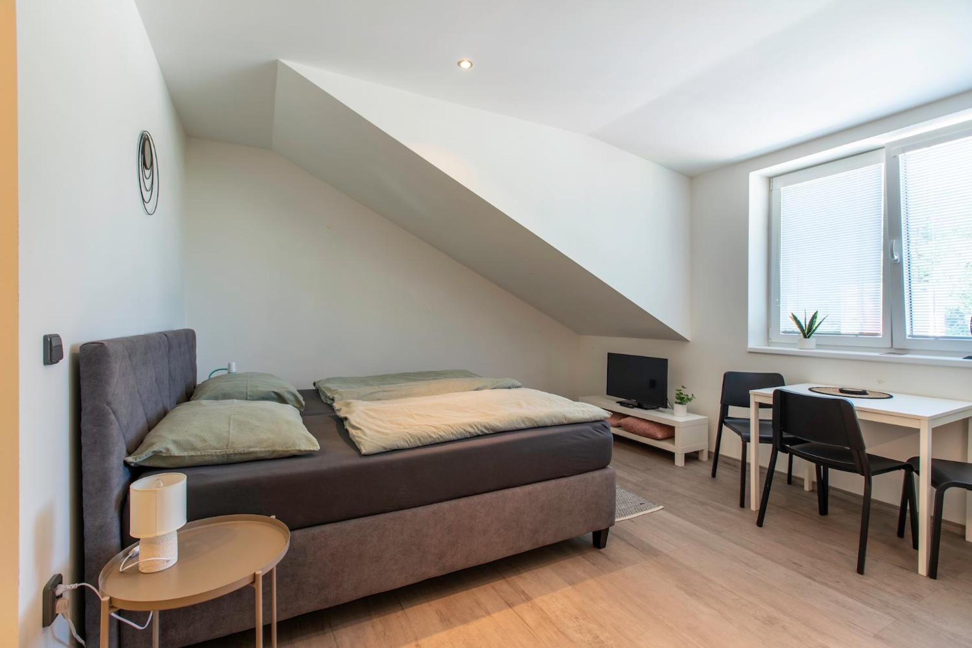 Restaurace Hotel Praha Nizbor ภายนอก รูปภาพ