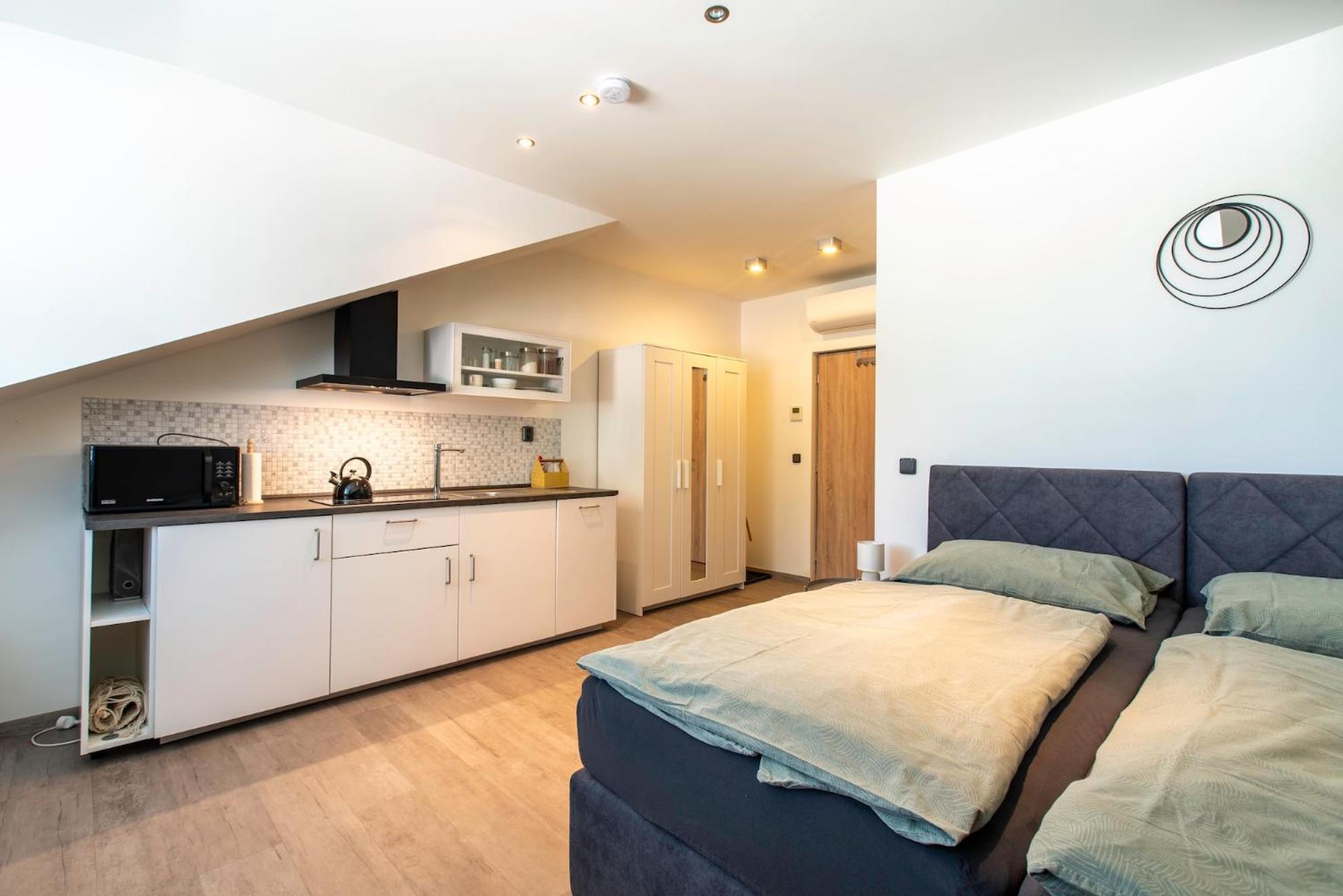 Restaurace Hotel Praha Nizbor ภายนอก รูปภาพ