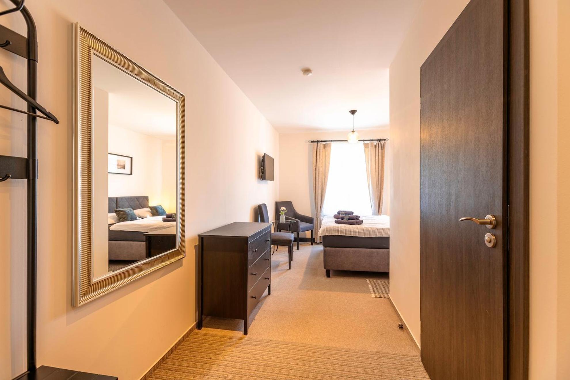 Restaurace Hotel Praha Nizbor ภายนอก รูปภาพ